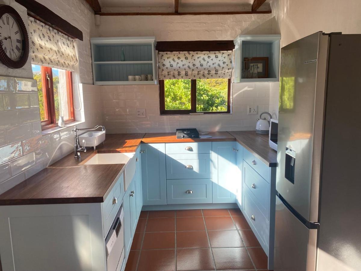 Hidden Stream Cottage Bettyʼs Bay エクステリア 写真